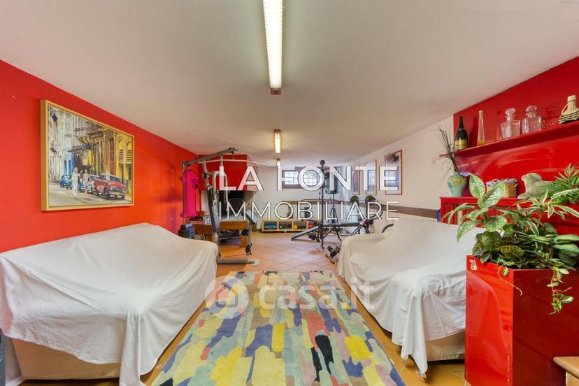 Villa in Via Lombardia — foto 11 di 29