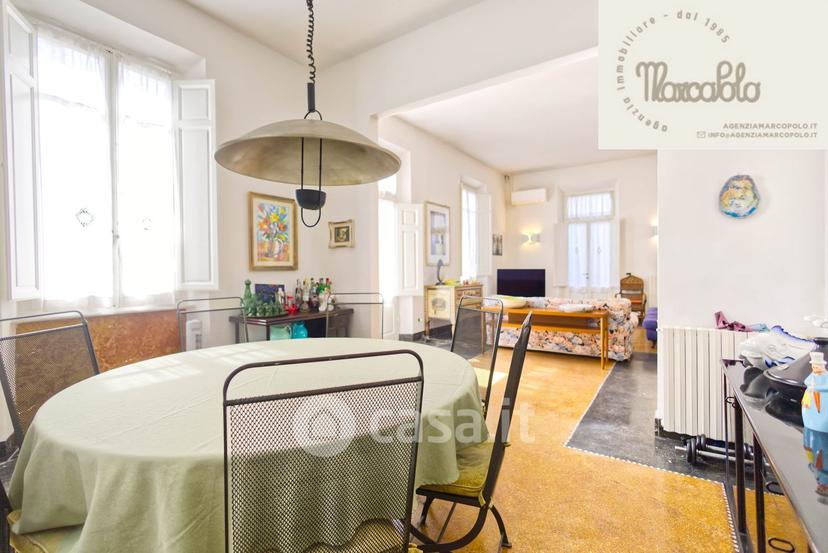 Villa in Via C. Cavour 1 — foto 27 di 31
