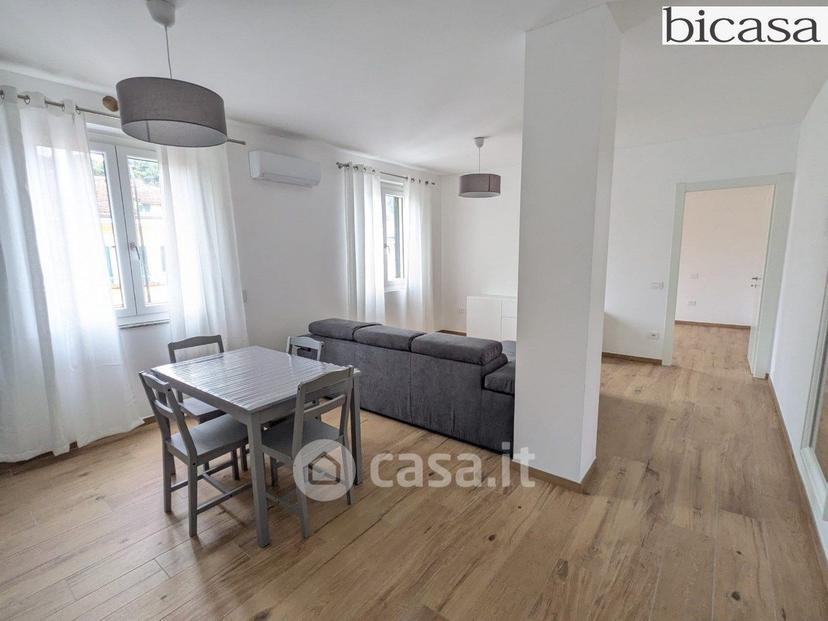 Trilocale in Via Lodovico Agostini — foto 9 di 11