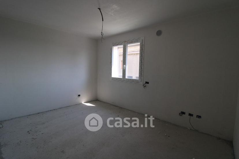 Quadrilocale in Via Achille Grandi 17 -3 — foto 37 di 44