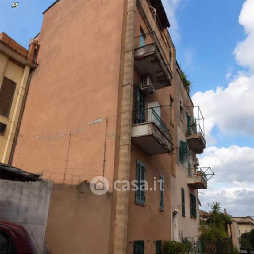 Trilocale in Via dei Limoni 45 — foto 34 di 36