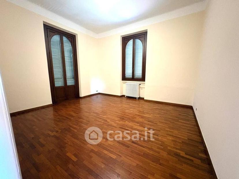Villa in Via Vittorio Alfieri 2 — foto 76 di 78
