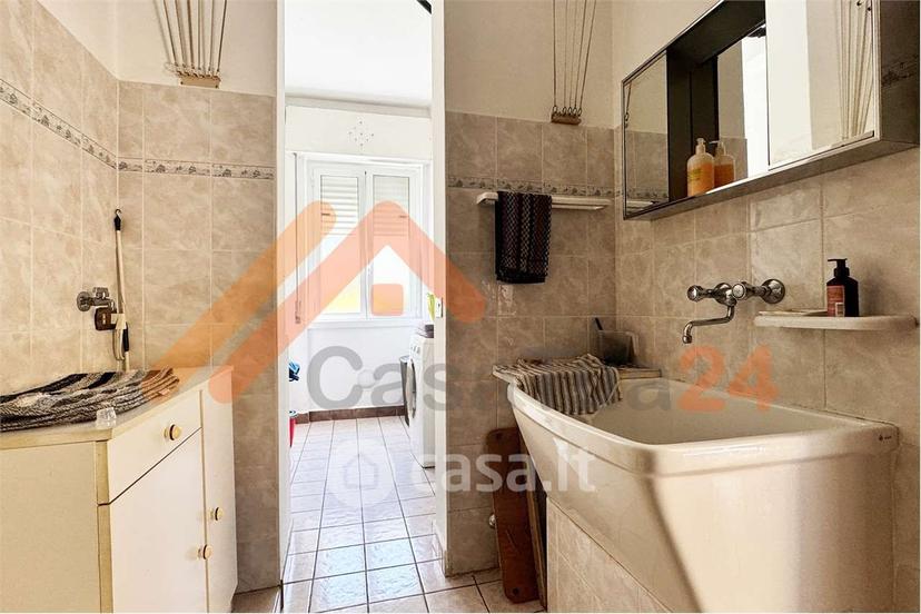 Trilocale in Via Sandro Pertini 4 — foto 22 di 30