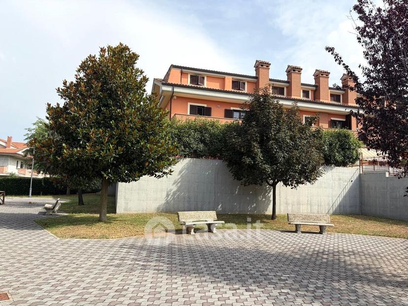 Trilocale in Via Colle Cagioli — foto 7 di 24