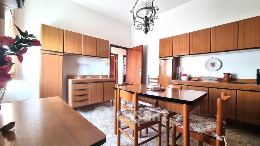 Appartamento in Via Susa 8 — foto 26 di 33