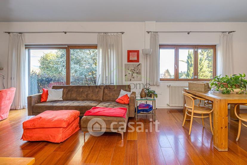 Villa in Via dei Faggi Rossi — foto 17 di 39