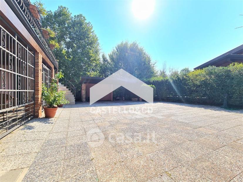Villa in Via Papa Giovanni XXIII 1 — foto 35 di 36
