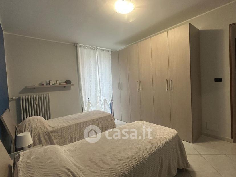 Stanza in Via Andorno 41 — foto 5 di 16