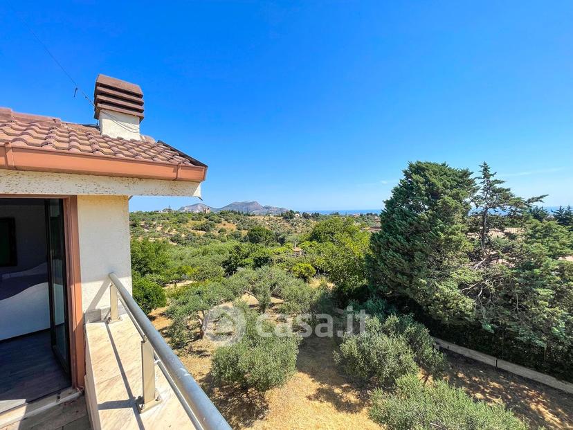 Villa in Via Giovanni Guareschi 67 — foto 41 di 115