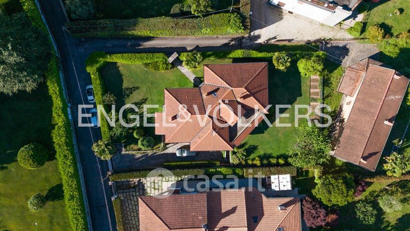 Villa in Via Sempione 177 — foto 20 di 32