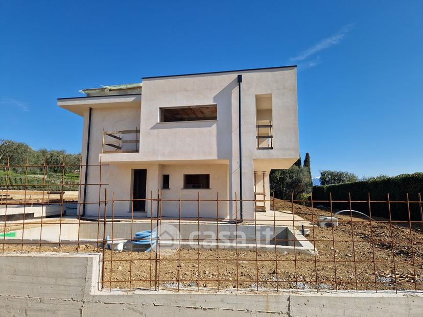 Villa in Via San Cassiano — foto 17 di 48