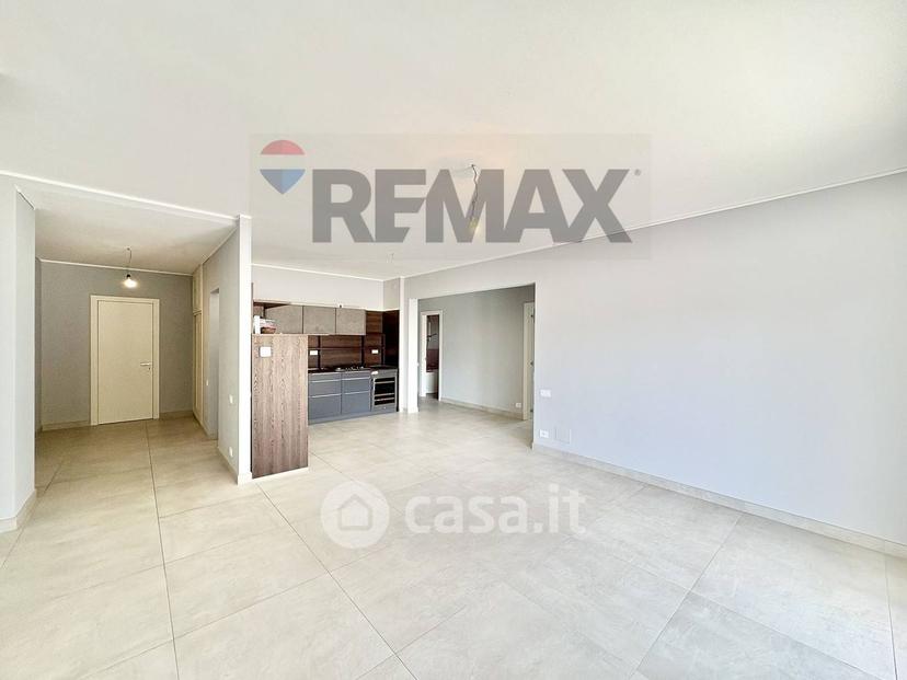 Trilocale in Via al Castagno — foto 26 di 39