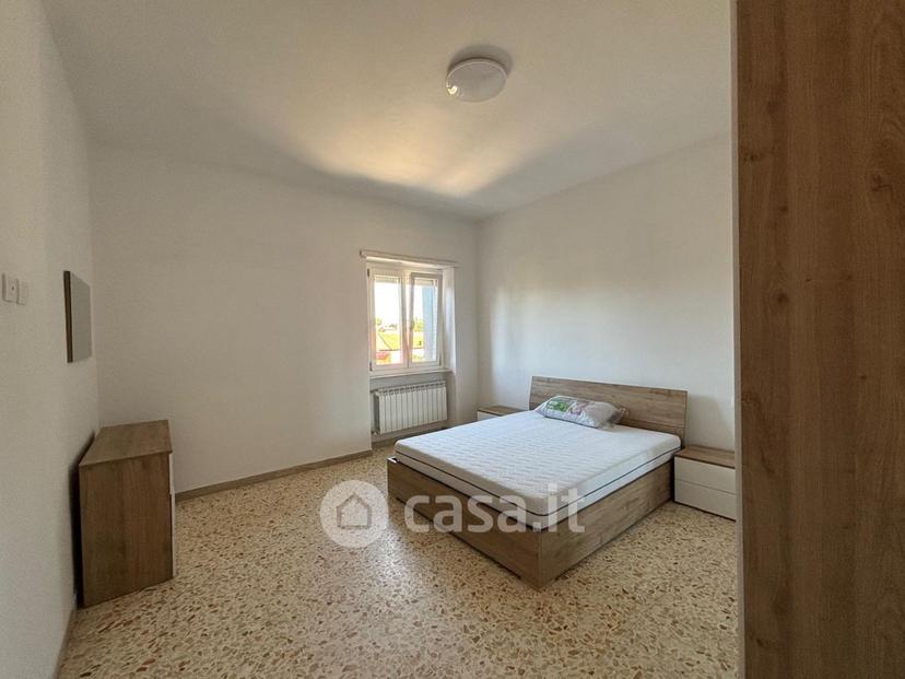 Stanza in Via Torre San Biele — foto 24 di 38
