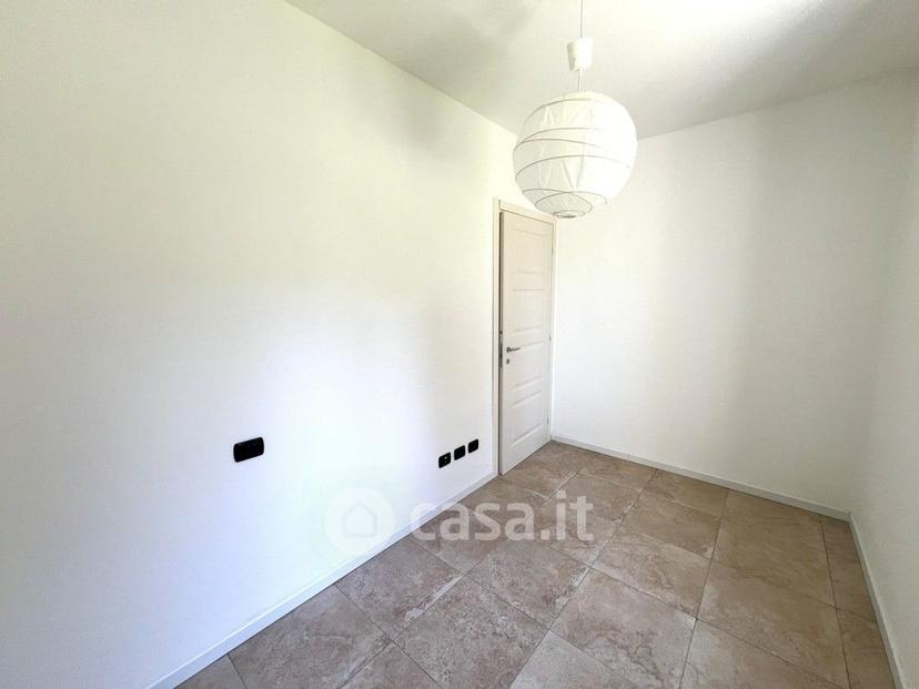 Trilocale in Via Ai Ronchi — foto 19 di 35