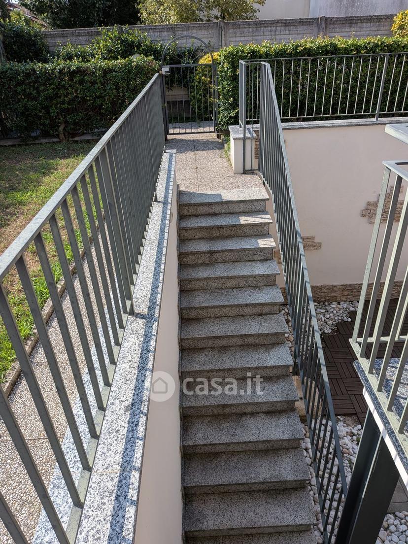 Trilocale in Via G. Pascoli 11 — foto 27 di 31