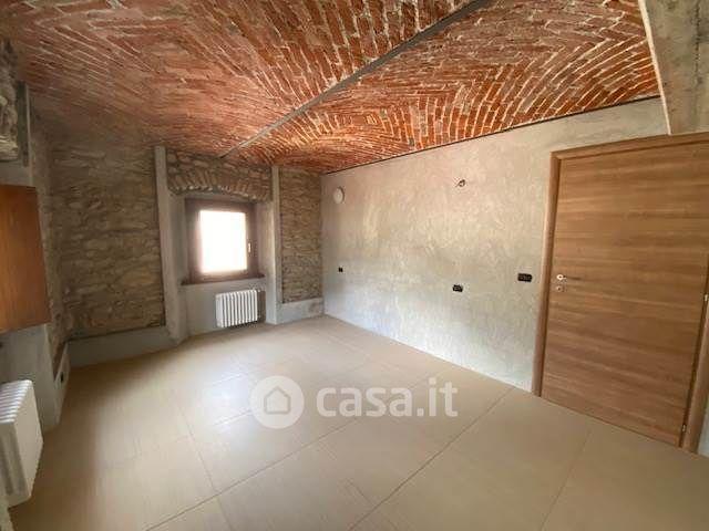 Trilocale in Via Caduti della Libertà 1 — foto 5 di 30