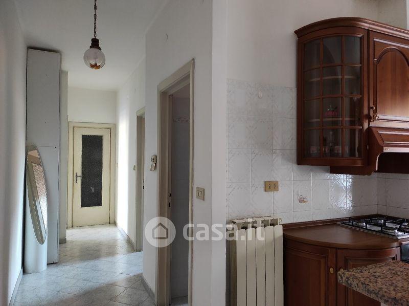 Trilocale in Via Sicilia 10 — foto 8 di 11