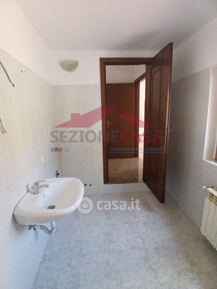 Quadrilocale in Via Giuseppe Garibaldi 10 — foto 20 di 48