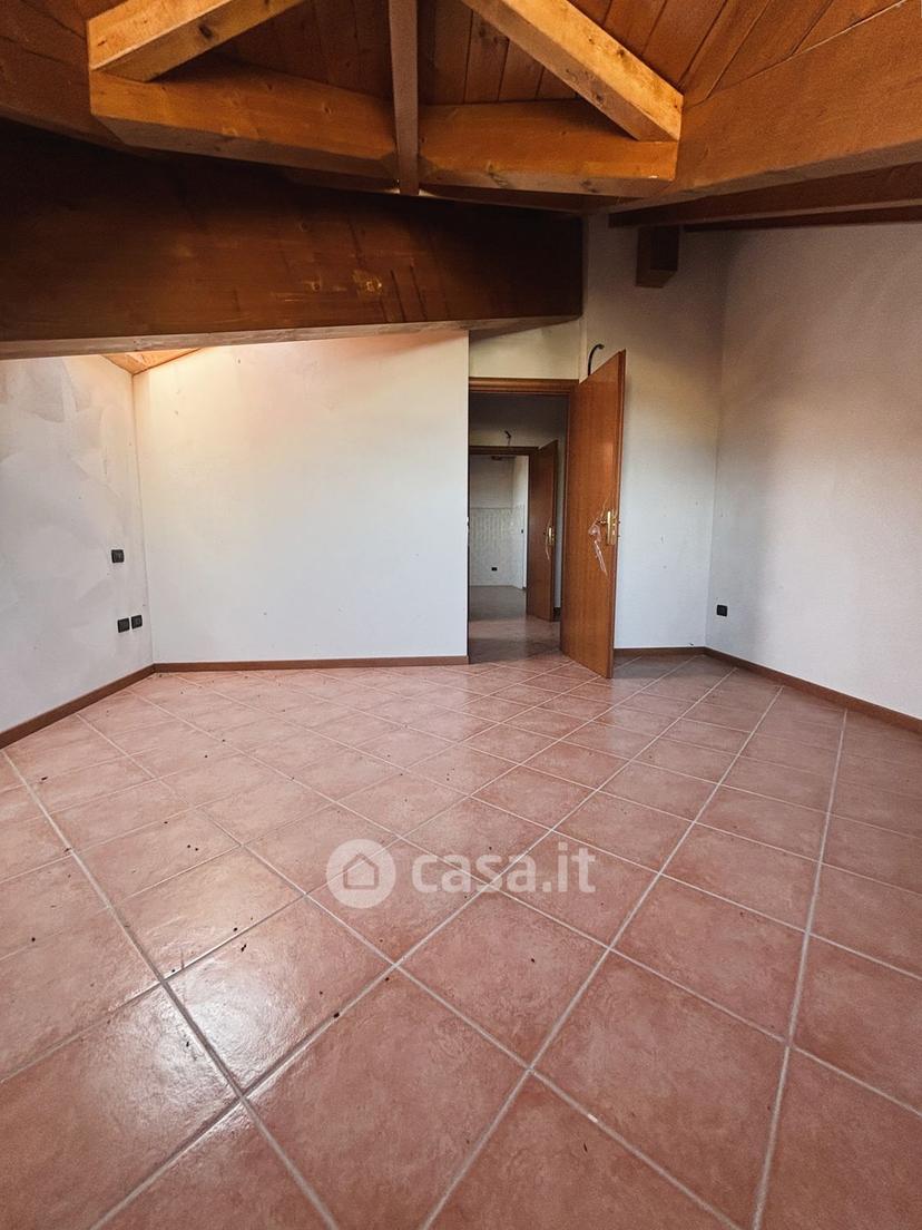 Bilocale in Via Lambro 8 — foto 8 di 17