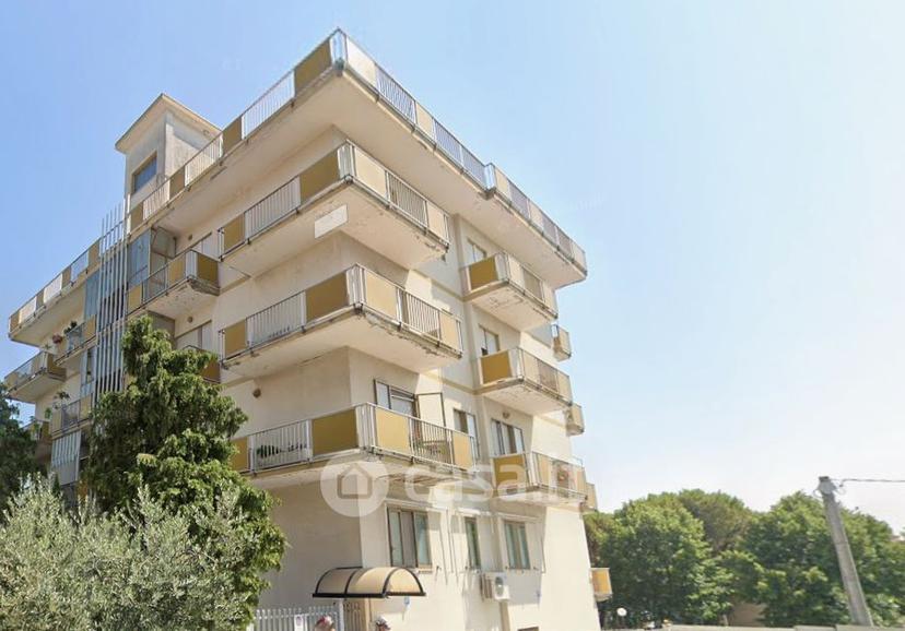 Trilocale in Via Rigopiano — foto 15 di 27