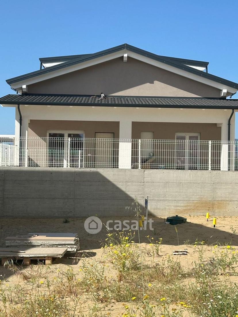 Villa in Viale Europa 6 — foto 12 di 14