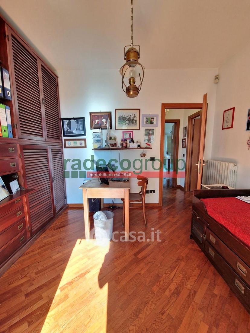 Villa in Via del Pino 34 — foto 46 di 55