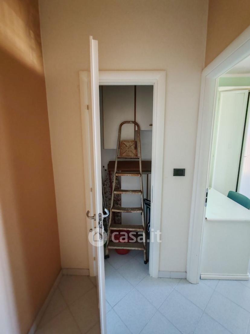 Stanza in Via Gioacchino Rossini 15 — foto 4 di 33
