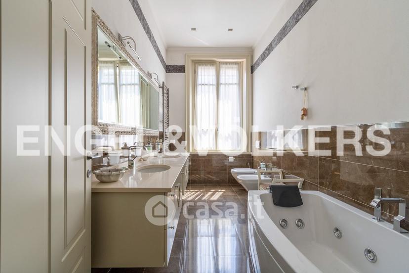 Villa in Corso Leonardo da Vinci — foto 7 di 39