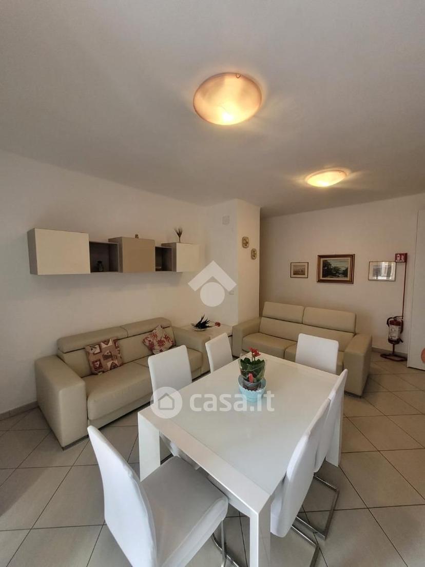 Bilocale in Via Cristoforo Colombo 278 — foto 8 di 18