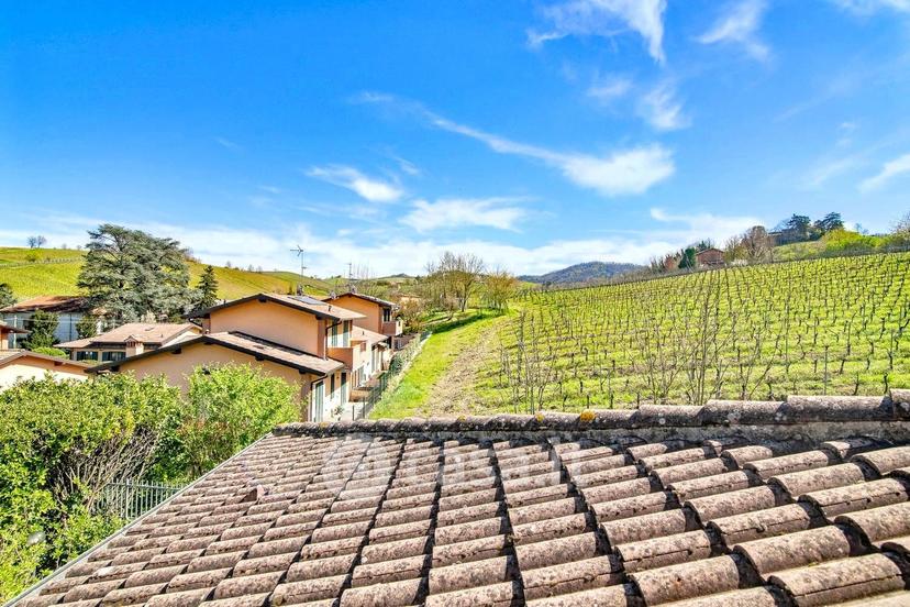 Villa in Via Fratelli Vigorelli — foto 44 di 54