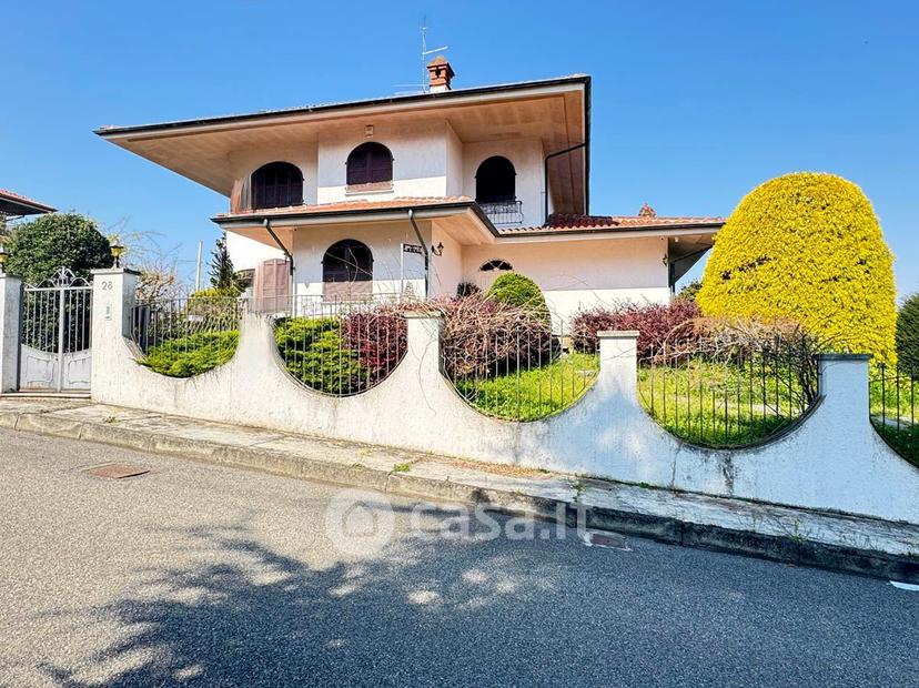 Villa in Via Diego Garoglio 28 — foto 2 di 47