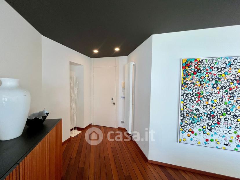 Appartamento in Via Roccasterone 8 — foto 8 di 36