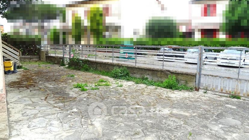 Villa in Via F. Caracciolo — foto 23 di 37