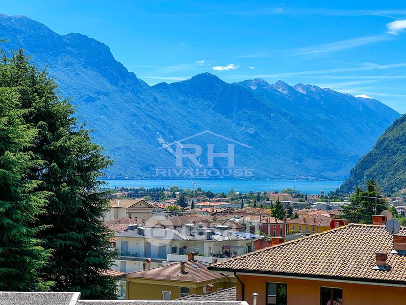 Bilocale in Via Giacomo Bozzoni 8 — foto 3 di 12