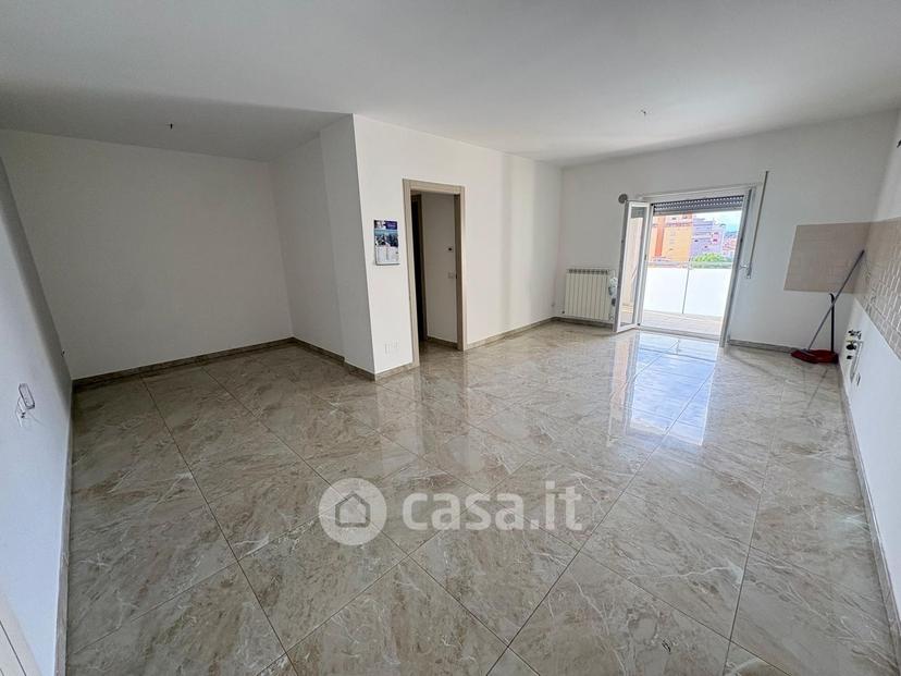 Trilocale in Via Anna Morrone — foto 13 di 15