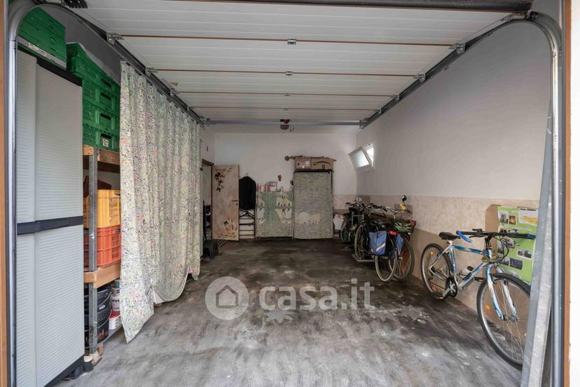Quadrilocale in Via Cesare Battisti 15 — foto 3 di 35