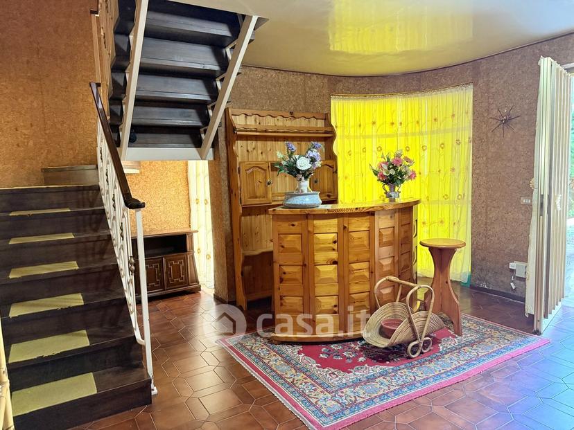 Villa in Via Luigi Barbieri 72 — foto 33 di 57