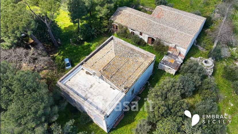 Villa in Villa Bibbia — foto 2 di 39