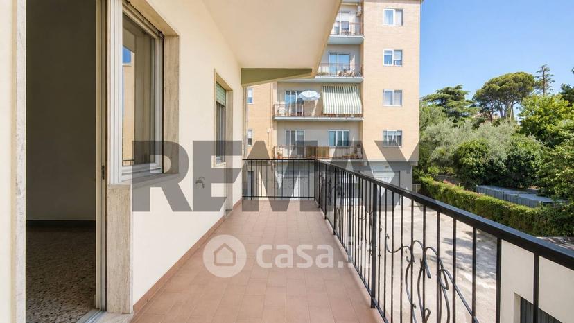 Appartamento in Viale Giulio Cesare 99 — foto 10 di 26