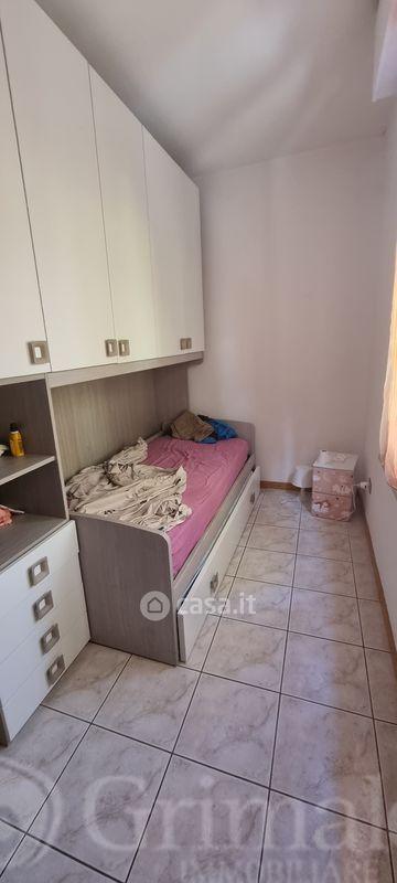 Trilocale in Via Enrico Mattei 27 — foto 22 di 25