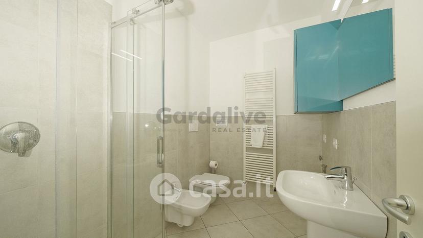 Bilocale in Viale Ugo Foscolo 136 — foto 18 di 23
