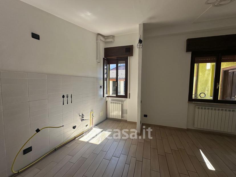 Trilocale in Via Italia 15 a — foto 16 di 24