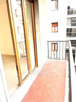 Trilocale in Via Carlo de Cristoforis 10