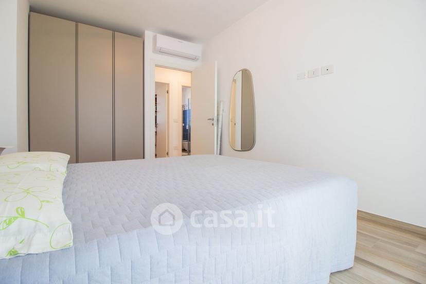 Trilocale in Via Pompeu Fabra 13 — foto 4 di 48