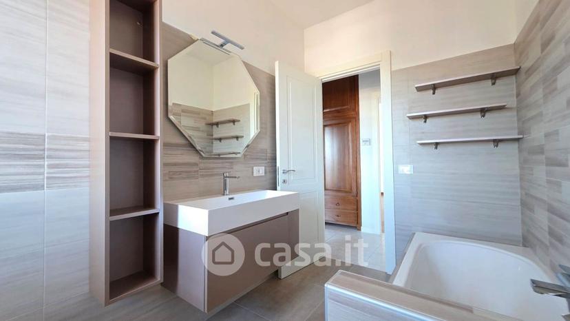 Quadrilocale in Via Alessandro Polidori 26 — foto 3 di 42