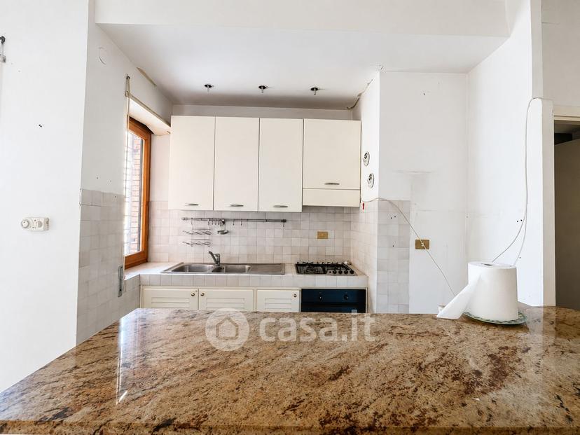 Quadrilocale in Via Capranica 14 — foto 11 di 20