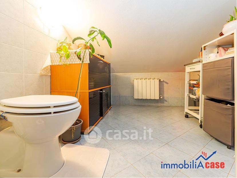 Trilocale in Via Corelli 27