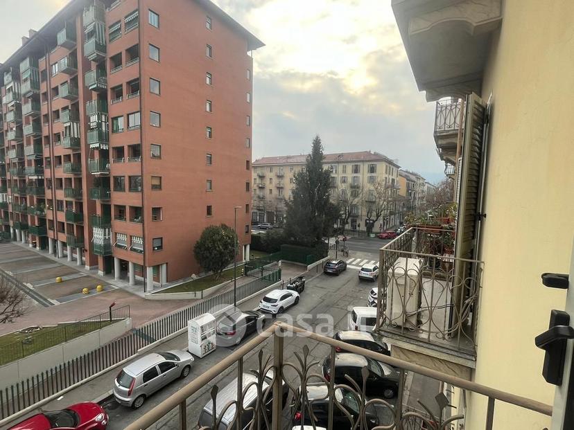 Stanza in Via Andorno 41 — foto 2 di 16