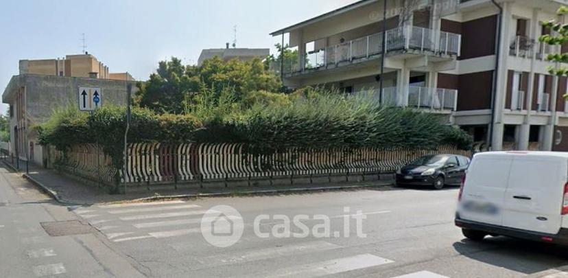 Quadrilocale in Via Bezzecca 36 — foto 16 di 33