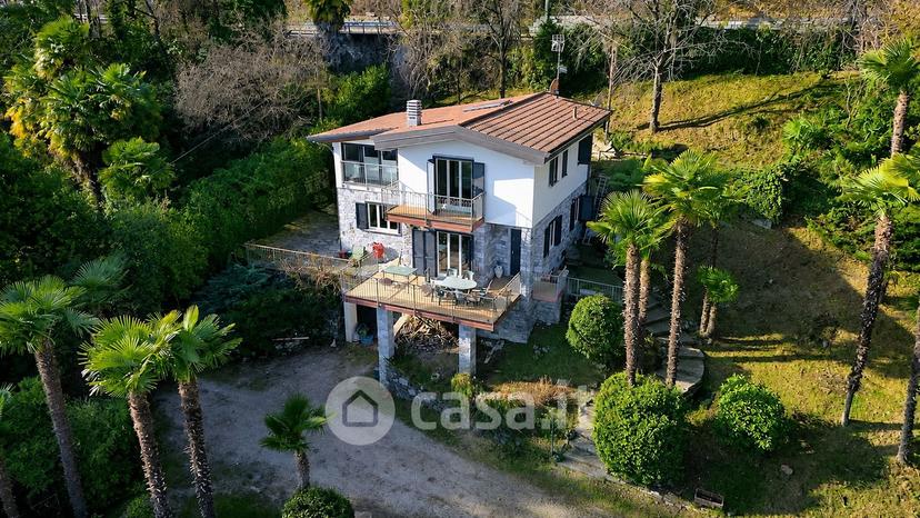 Villa in Ss33 del Sempione 67 — foto 33 di 60
